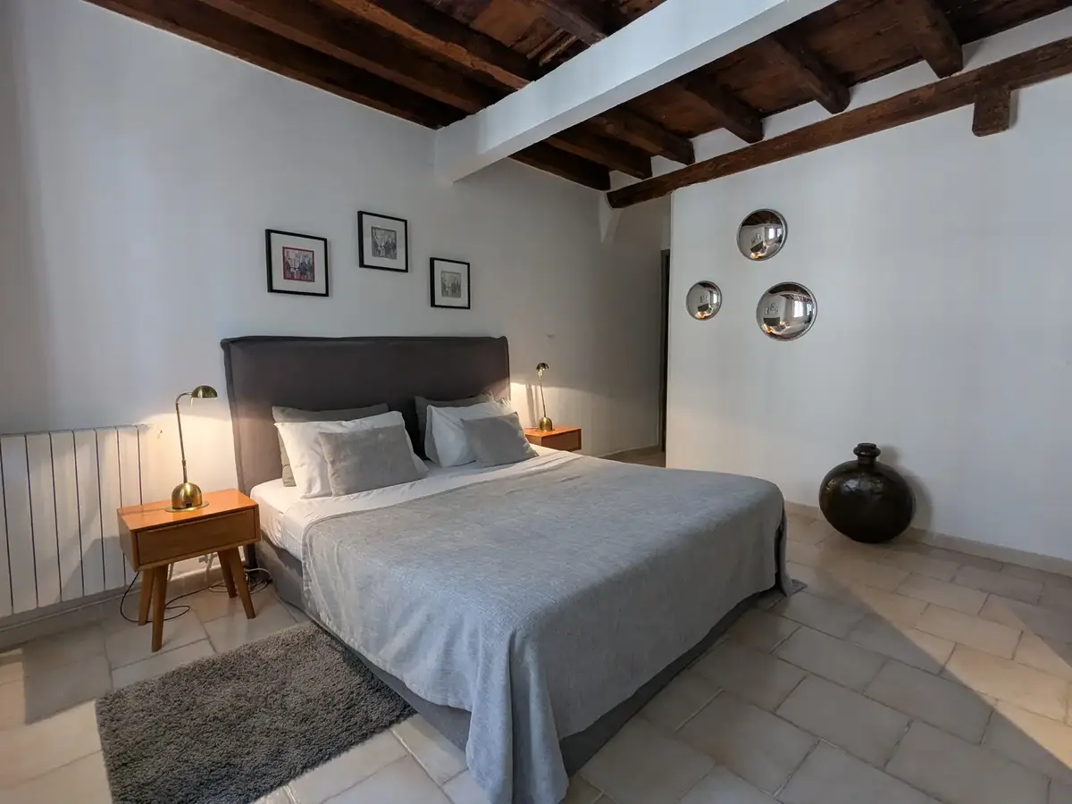 Suite Trinitario de La Banasterie, maison d'hôtes à Avignon