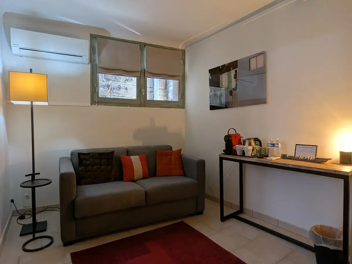 Suite Trinitario de La Banasterie, maison d'hôtes à Avignon
